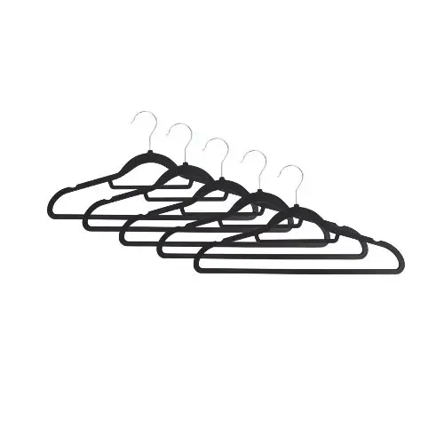 2024/10/1000029724.jpg Lot 5 cintres Caoutchoutés – Image 1